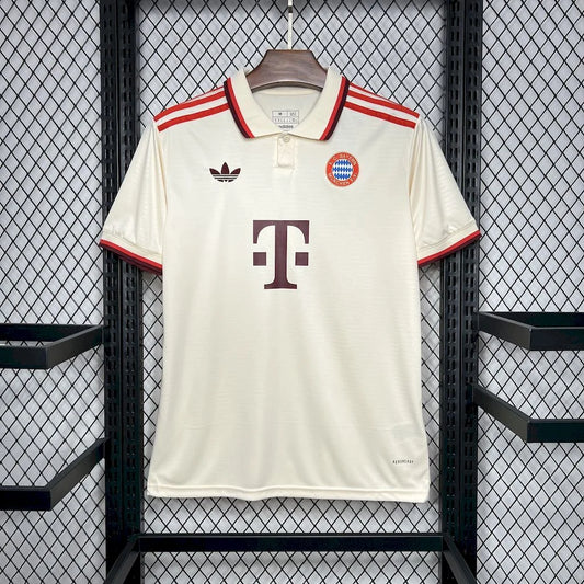 Maillot 24/25 du FC Bayern 3